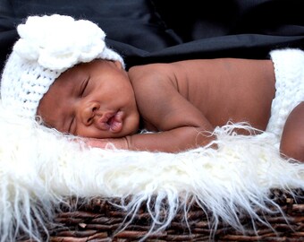 Newborn Baby Flower Hat & Diaper Cover Set White