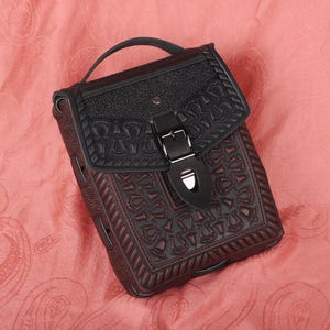 Black-bordeaux leather bag, crossbody bag, women&#39;s shoulder bag, men&#39;s shoulder bag, messenger bag, unisex bag, tablet leather bag A5