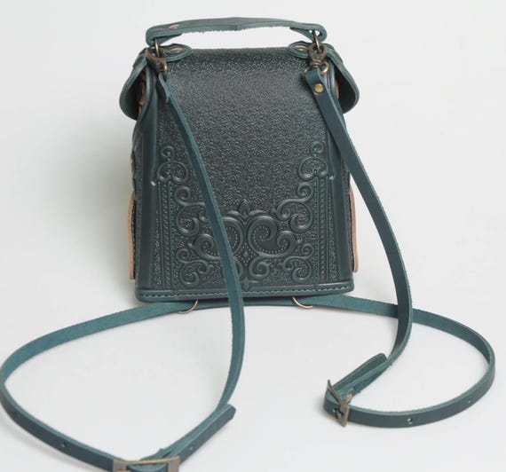 danielle nicole zelda mini backpack Danielle Nicole | Bags | Danielle Nicole Green Faux Leather Bag With Zelda  Logo