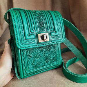 Light green small bag, small satchel purse, genuine leather shoulder bag, women&#39;s bag, shoulder bag, messenger bag, bright leather purse