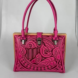 Pink leather purse, pink evening purse, leather bag with wooden frame, embossed bag, gift from Ukraine
