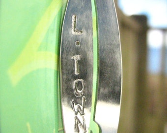Gepersonaliseerde Surfboard Hanger, Sterling Zilveren Surfplank met Lederen Ketting - Surf Collection