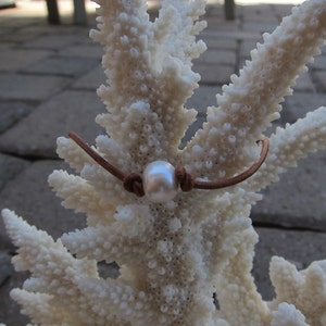 Pearl and Light Brown Leather Choker Necklace