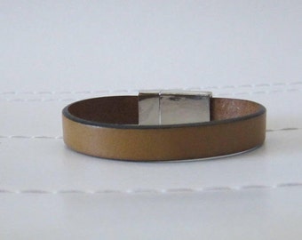 Tan Flat Leather Bracelet