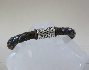 Mens Braided Distressed Brown Leather Bracelet / Stainless Steel Magnetic Clasp / Silver Bead