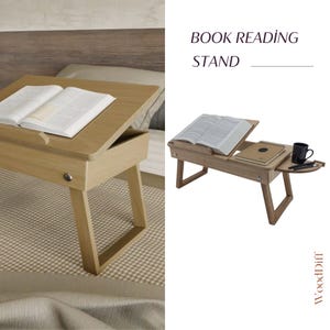 Può includere: Un leggio per la lettura di libri in legno con un cassetto incorporato e un piccolo vassoio. Il leggio è realizzato in legno marrone chiaro e ha un design semplice. Il leggio è perfetto per leggere a letto o sul divano.