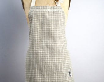 mini check linen apron with pocket  - chef's linen apron with turnip applique' - bridal party cooking class apron - made in USA