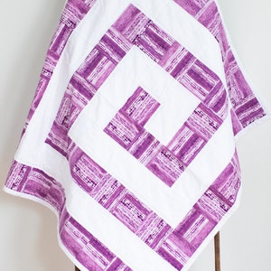 Édredon pour bébé lavande - Couverture pour lit de bébé en patchwork - Literie pour chambre de bébé - Cadeau de baby shower - Cadeau souvenir pour le premier anniversaire d'un tout-petit.