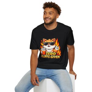 Camiseta divertida de gato, camiseta gráfica "Zero Fluffs Given", regalo sarcástico para amantes de los animales.