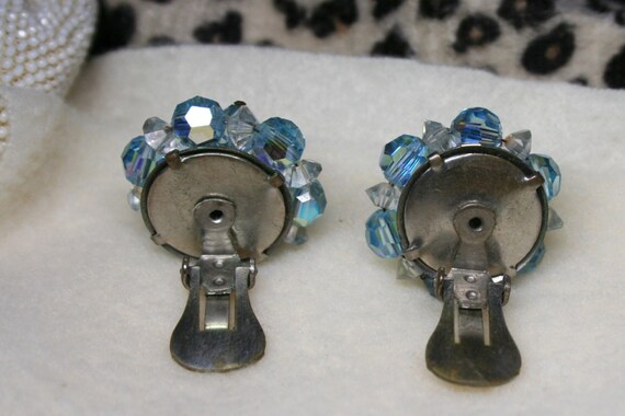 Vintage 1950's Blue Iridescent Stone & Bead Clip-… - image 3