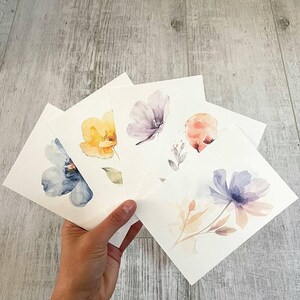 Ansichtkaart aquarel bloemen, ansichtkaarten bloemmotief, regenboogbloemen kunstwerk, wenskaarten, bloementhema, bloemenkaarten, set van 5