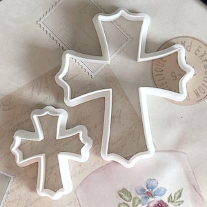 Tagliabiscotti a forma di croce, tagliabiscotti a forma di croce, set di 5 tagliabiscotti, biscotti a forma di croce, fondente, utensili per ceramica, tagliabiscotti a forma di pan di zenzero, tagliabiscotti a forma di croce sacra