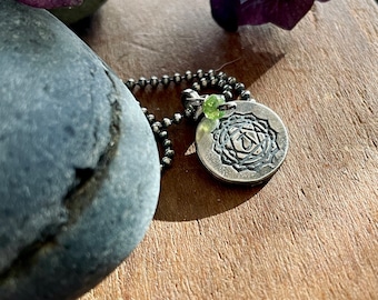 chakra del cuore - collana in sterline riciclate opache