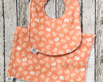 Pig Burp Cloths Pig Baby Drool Bibs Flannel Baby Bib and Burp Cloth Pig Baby Bibs Pink Polka Dot Burp Cloths Pink Polka Dot Baby Bibs