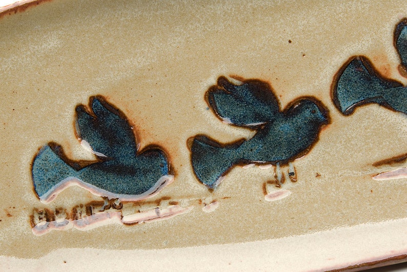 Pottery Serving Platter with Three Flying Birds Bild 2