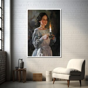 Pu&ograve; includere: Una donna in un abito bianco tiene una candela accesa in un candelabro d'argento. La candela proietta un bagliore caldo sul suo viso. Il dipinto &egrave; realizzato in uno stile realistico.