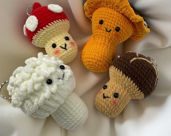 Patrón de crochet para llavero de hongo (PDF): amanita muscaria, shiitake, rebozuelo y melena de león. Patrón de crochet amigurumi fácil para principiantes.