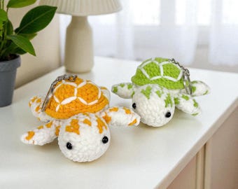 Patrón de crochet para llavero de tortuga (PDF), adorable tortuga marina de peluche amigurumi.