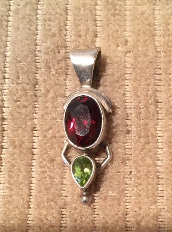 Handmade gemstone pendant Garnet and Peridot in St