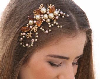 Vintage Crystals and Champagne Pearl Beaded Wedding Hair Comb, Gold Wedding Headpiece, Vintage Beaded Wedding Hair Accessory