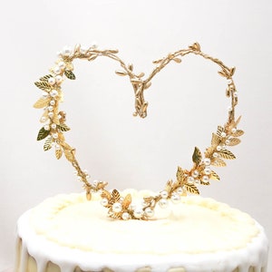 Gold Heart and Metal Leaf Wedding Cake Toper Twisted Berry golden Rustic Heart Wedding Decor Metal leaves