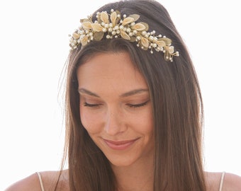 Ivory Antique Wax Flowers Crown Beaded Bridal Headpiece Vintage Wax Calla Lilly and Pearl Tiara with Green Leaves Romantic Headband