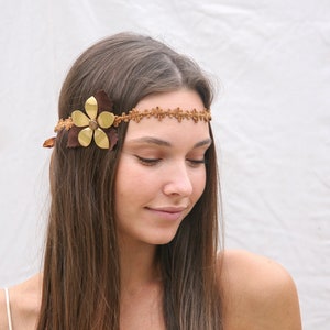 Hippie Bohemian Tie Headband of Camel Suede Trim, brown Leaves and a large metal daisy, Boho Festival Fashion