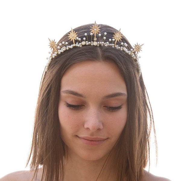 Gold Star Celestial Wedding Crown Rhinestone and Pearl  Headpiece Metal Star Headband Boho Wired Gold Tiara Star Hair Jewelry