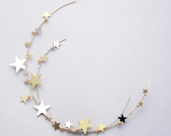 Celestial Cake Topper: Gold & Silver Crescent Moon with Metal Stars