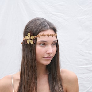 Hippie Bohemian Tie Headband of Camel Suede Trim, brown Leaves and a large metal daisy, Boho Festival Fashion image 5