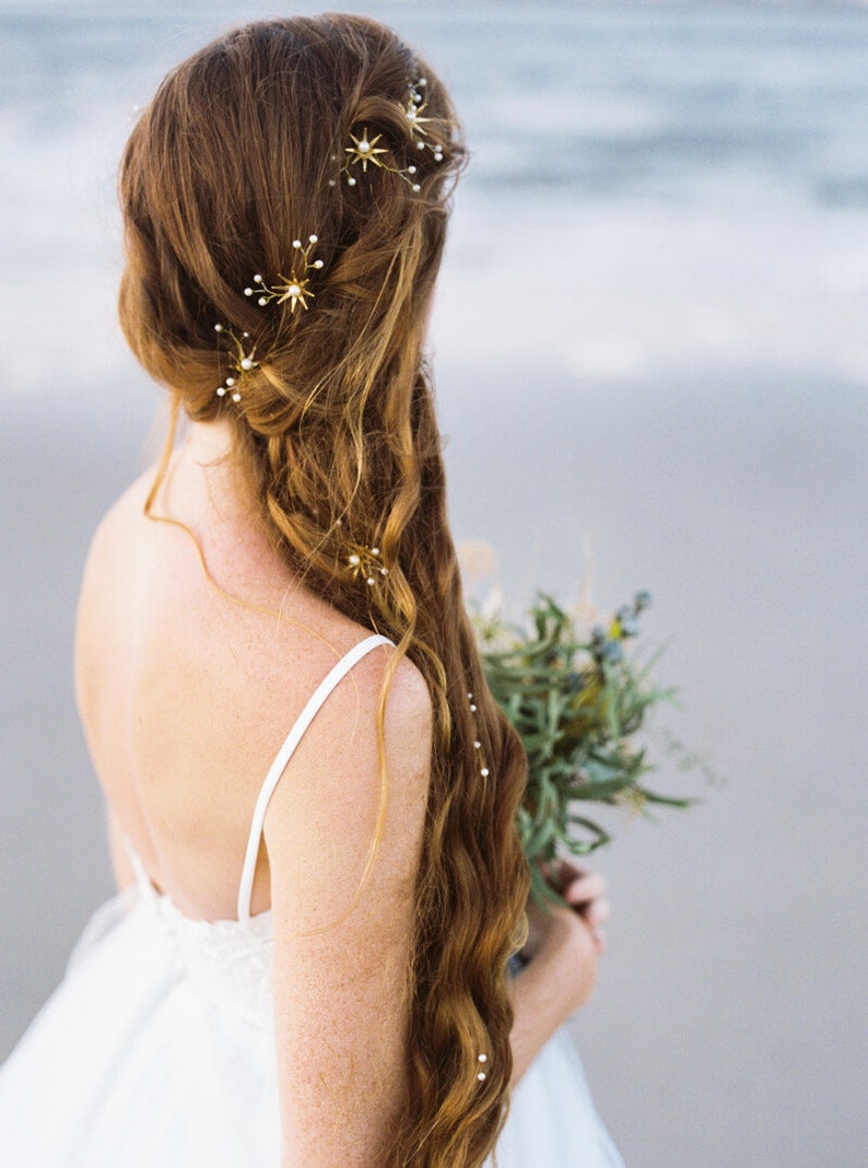 Wedding Hair Pins Star Flower and Champagne Pearl Celestial Bridal Hair Pin Set, Brass Flower Bobbie Pins Hair Jewelry Beaded Headpiece, boho wedding hair pins, bridesmaids hair accessories