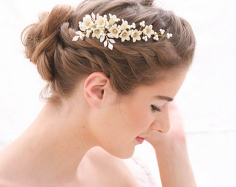 Bridal Hair Vine Pearl and Flower Vintage Inspired Wedding Hair Vine in Ivory Bridal Headpiece Beaded Wedding Decorative Comb Hair Jewelry