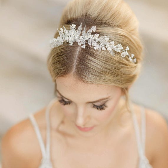 Vintage Elegant Pearl Beaded Tiara Pearl and Crystal Silver Tiara With Pearl Drop Earrings  main image 3