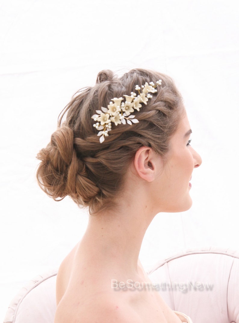 Bridal Hair Vine Pearl and Flower Vintage Inspired Wedding Hair Vine in Ivory Bridal Headpiece Beaded Wedding Decorative Comb Hair Jewelry image 3