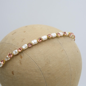 Haarband mit Süßwasserperle und Strass in Blassrosa und Gold