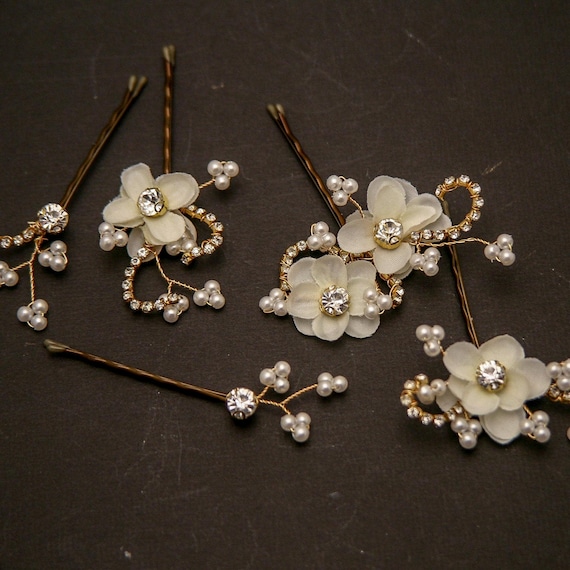 Ivory Flower Wedding Hair Pins: Pearl Rhinestone Gold Floral  display picture 3