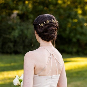 Wedding Hair Pins Star Flower and Champagne Pearl Celestial Bridal Hair Pin Set, Brass Flower Bobbie Pins Hair Jewelry Beaded Headpiece, boho wedding hair pins, bridesmaids hair accessories