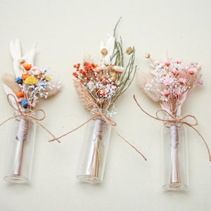 Small Dried Flower Arrangements in a Small Vase, Wedding Guest Favor, Bridesmaids or Hostess Gifts