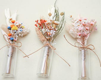 Small Dried Flower Arrangements in a Small Vase, Wedding Guest Favor, Bridesmaids or Hostess Gifts