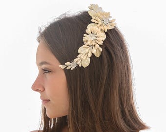 Ivory Wax Flower Wedding Headpiece: Vintage Style Bridal Hair Comb