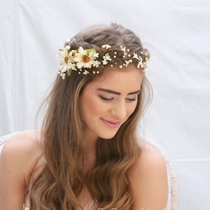 Rustic Floral Hair Vine of Ivory Daisies and wired Pearls, Beaded Woodland Wedding Hair Halo Flower Crown Boho Wedding Bridal Hair Wreath, handmade wedding hair vine with flowers and pearls