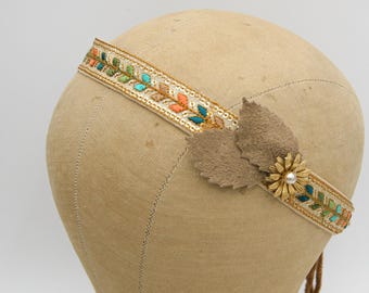 Hippie Boho Knytband med Mässingsblomma och Löv, Festivalkläder