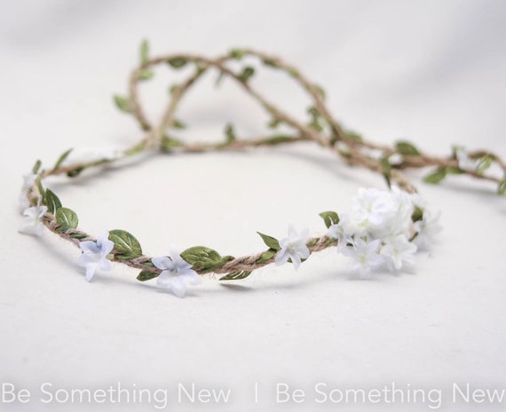 Boho Twine Flower Crown: Green Leaves & White Flowers  display picture 1