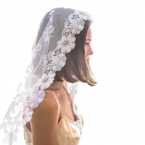 Velo de novia estilo mantilla de encaje vintage: velo de novia corto color marfil, fabricado en España