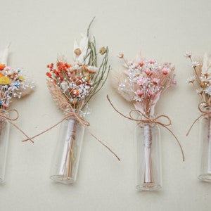 Small Dried Flower Arrangements in a Small Vase, Wedding Guest Favor, Bridesmaids or Hostess Gifts
