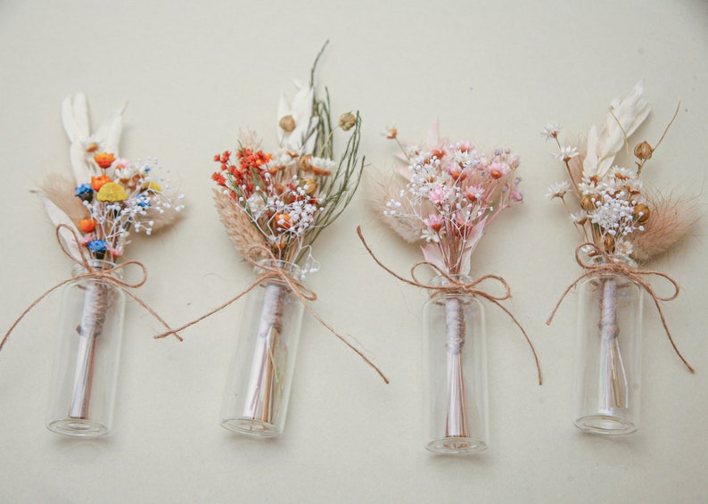 Small Dried Flower Arrangements in a Small Vase, Wedding Guest Favor, Bridesmaids or Hostess Gifts