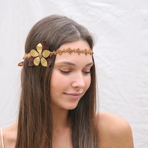 Boho Daisy Tie Headband: Suede Trim & Leaves - Festival Fashion