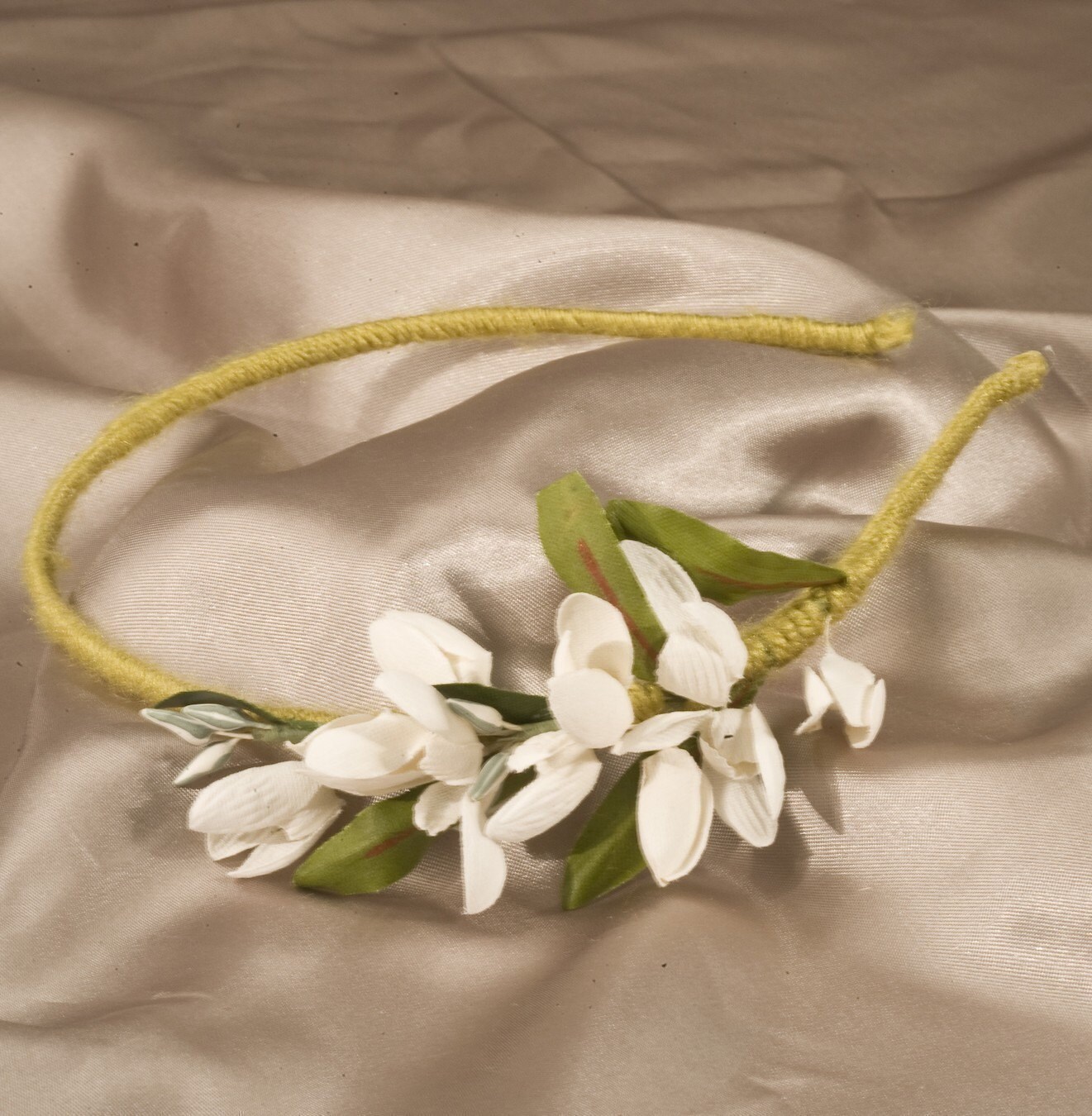 Mid-Century Ivory Floral Halo Headband with Velvet Leaves Amazon.com : Vivivalue Women Flower Crown Boho Flower  main image 4