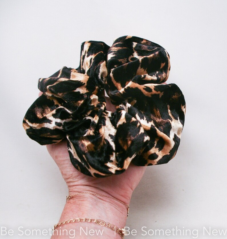 Extra large Hair Cloud Oversize Scrunchie in Animal Print Crushed Velvet, Scrunchies Hair Accessories Women Hair Accessories Retro Accessory image 6