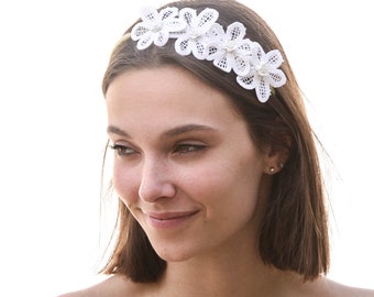 Lace Wedding Headband, Wedding Hair Accessory, Bohemian Lace Daisy Headband, Boho Bridesmaids Hair, Wedding Headpiece